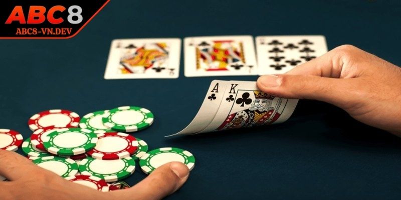 Xì Tố ABC8 - Khám Phá Tựa Game Bài Chiến Thuật Và Kịch Tính 2 Giai đoạn chuẩn bị vô ván game xì tố